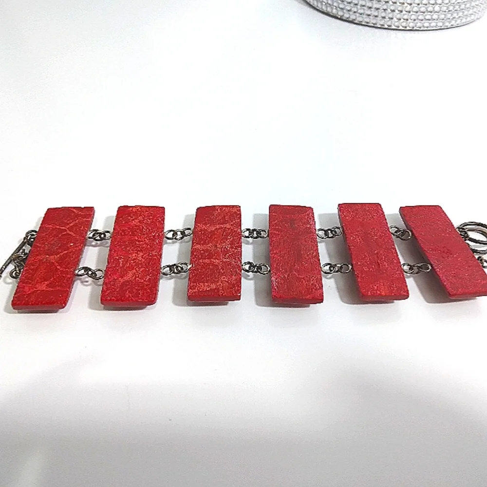 Vintage & Divine STERLING SILVER & APPLE CORAL Bracelet